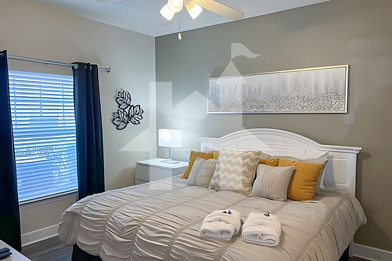 Townhome 4BR near Disney w/ Resort & Bakery