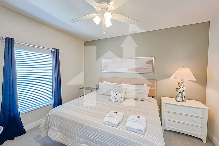 Townhome 4BR near Disney w/ Resort & Bakery