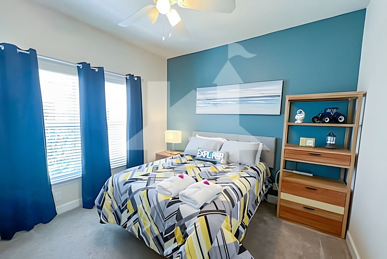 Townhome 4BR near Disney w/ Resort & Bakery