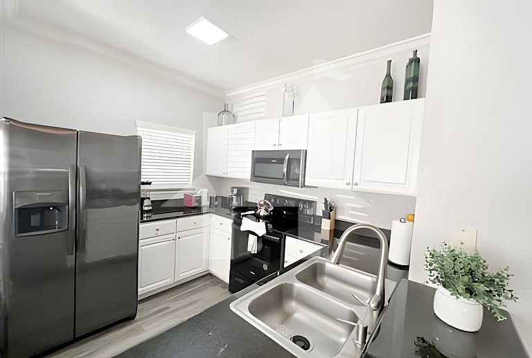 Townhome 4BR near Disney w/ Resort & Bakery