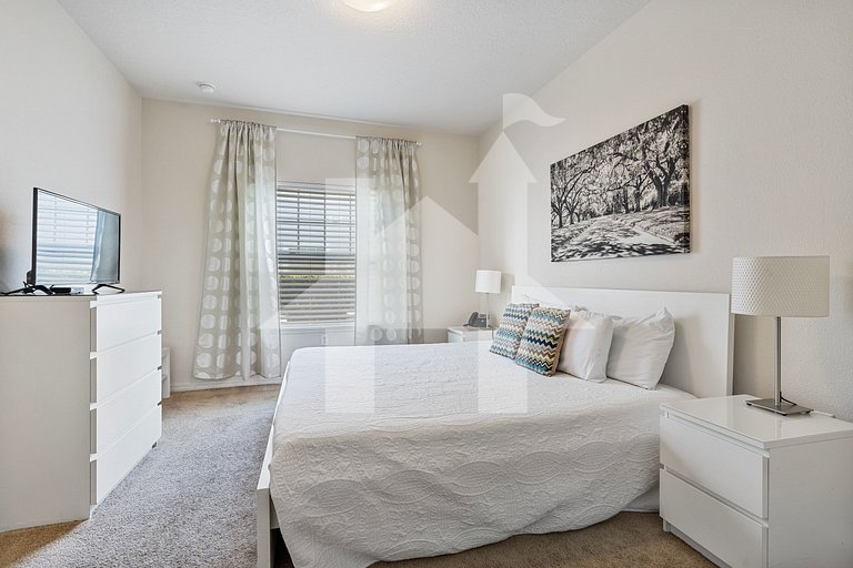 4BR Villa w/ Clubhouse – 10 Min to Disney