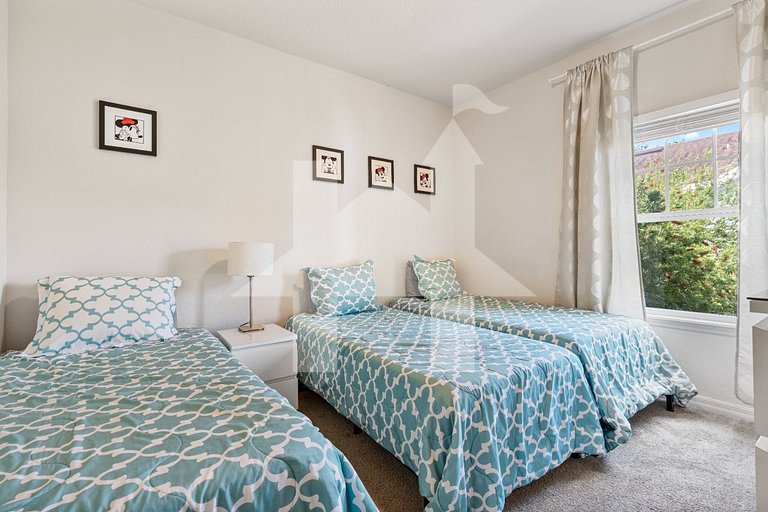 Espaçosa Casa de 4 Quartos a Apenas 10 Minutos da Disney