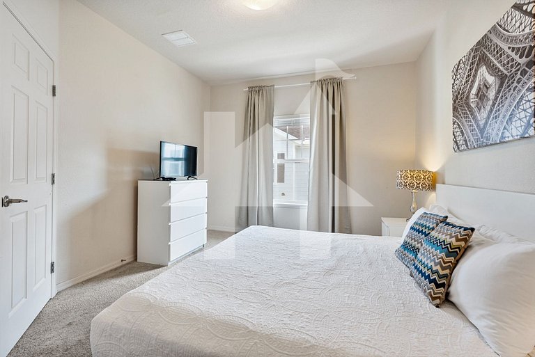 4BR Villa w/ Clubhouse – 10 Min to Disney