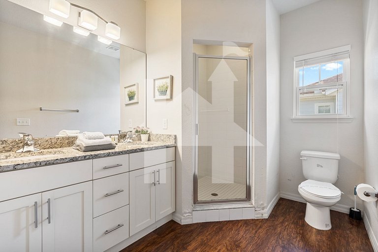 4BR Villa w/ Clubhouse – 10 Min to Disney