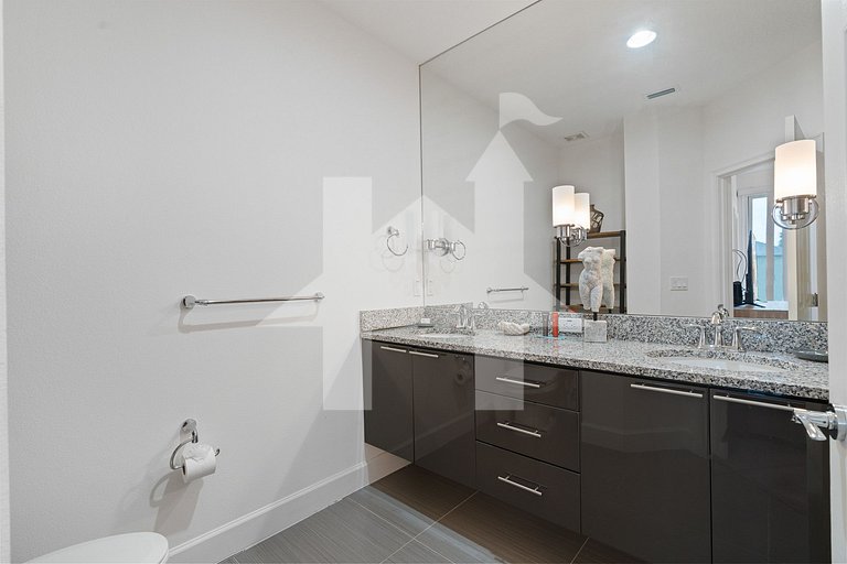 3BR Home w/ Private Pool – Family Retreat