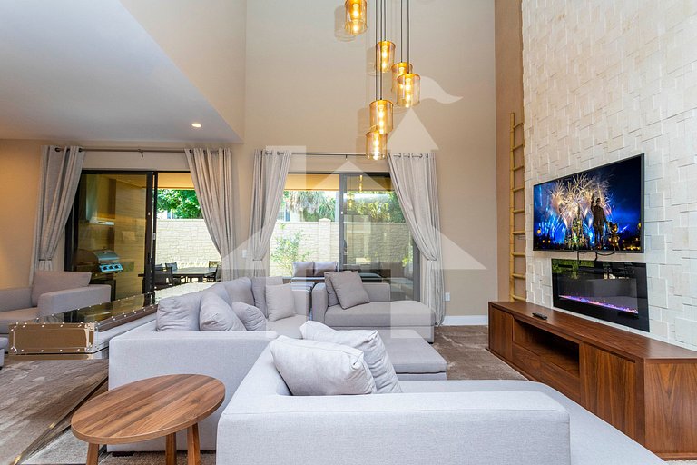 Casa 3Q c/ Área de Churrasco – Próx. Disney