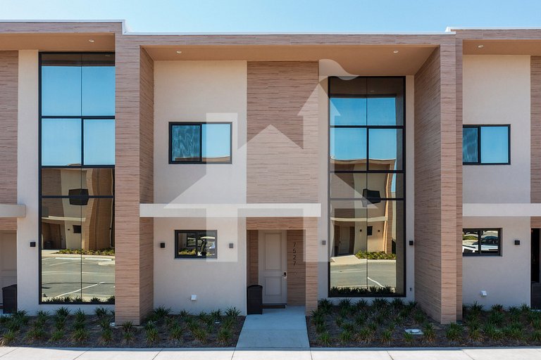 Casa 3Q c/ Área de Churrasco – Próx. Disney