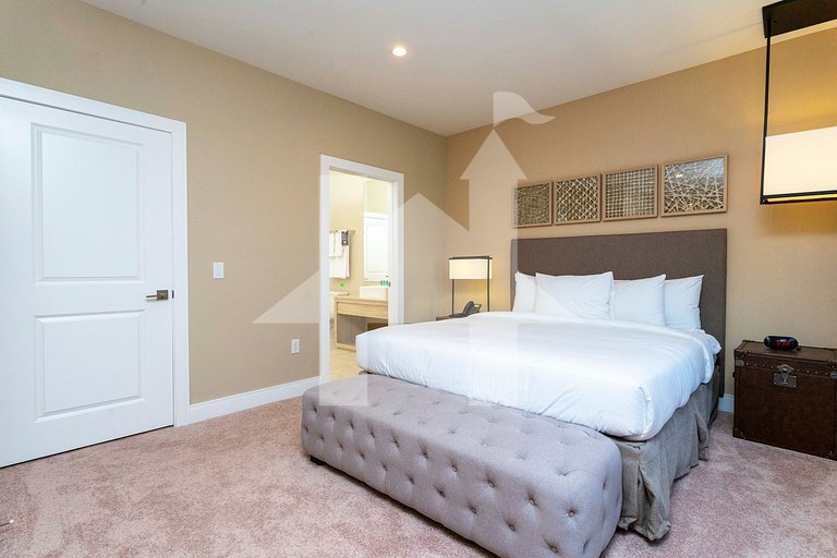 Disney‑Area 3BR Villa w/ Grill Patio & Families