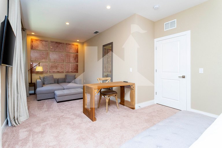 Disney‑Area 3BR Villa w/ Grill Patio & Families