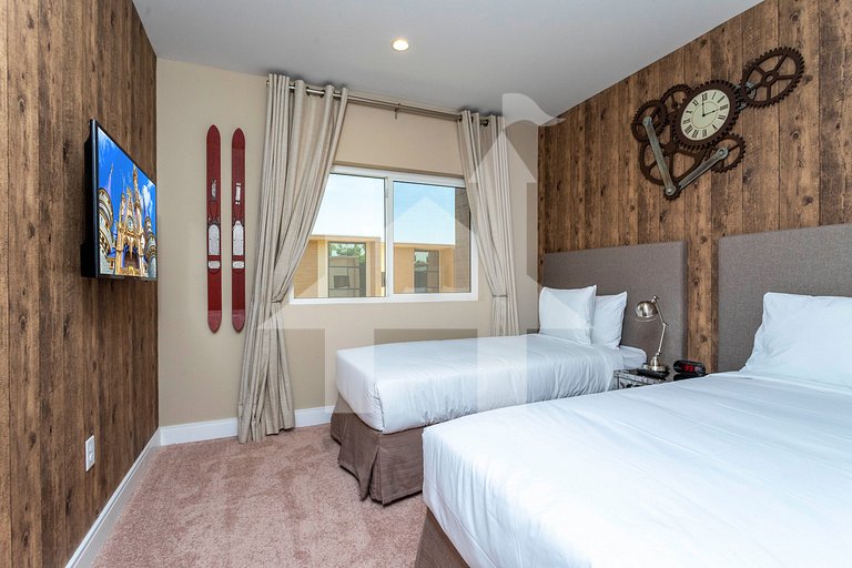 Casa 3Q c/ Área de Churrasco – Próx. Disney