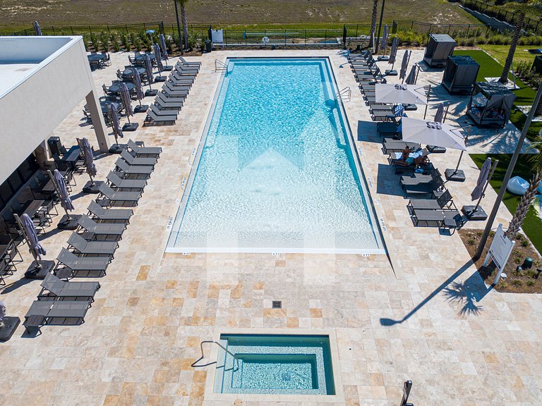 Casa 3Q c/ Área de Churrasco – Próx. Disney