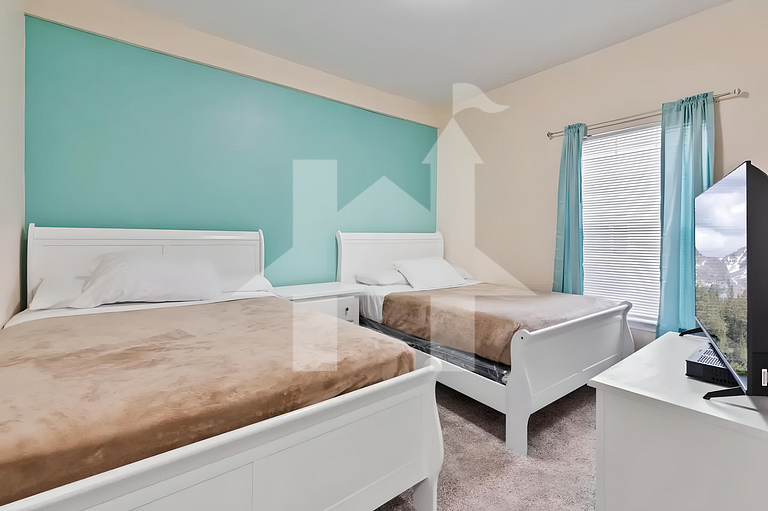 4BR Family Villa – Gated Community Near Disney