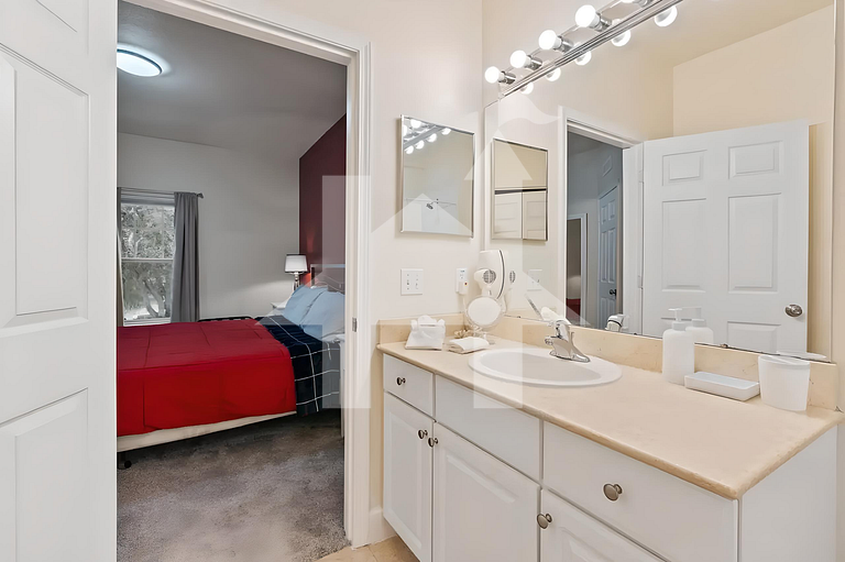 4BR Family Villa – Gated Community Near Disney