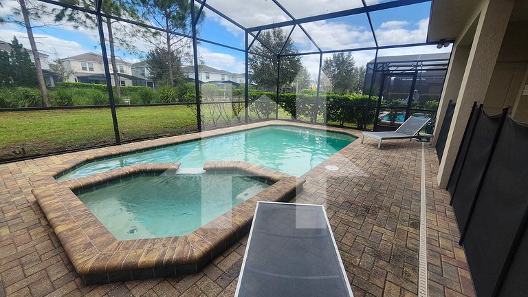 5561-Espaçosa Casa 6Q/5B com Piscina Privativa no Solterra R