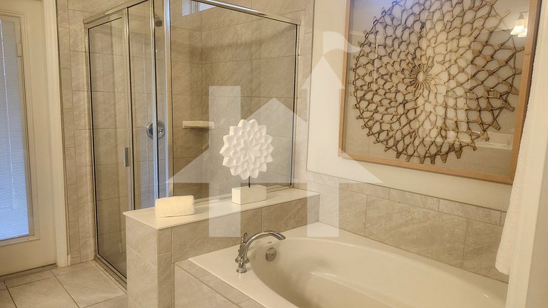 5561-Espaçosa Casa 6Q/5B com Piscina Privativa no Solterra R
