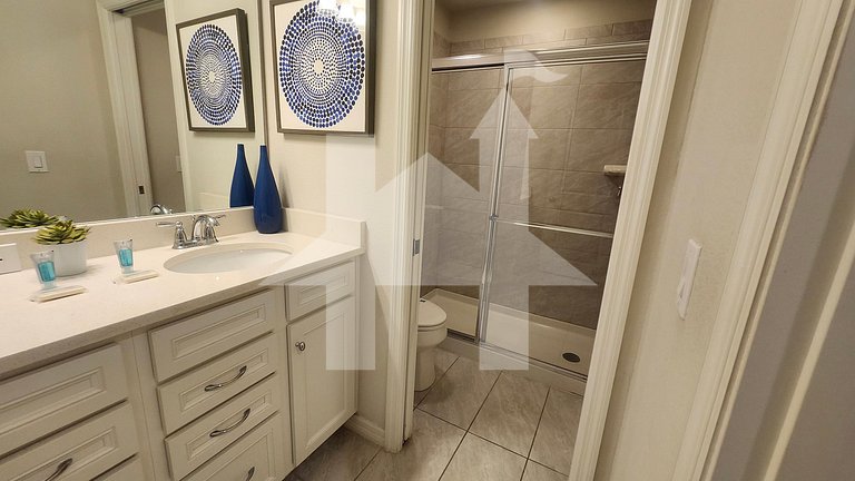 Vacation Home Near Disney, 6 bedrooms