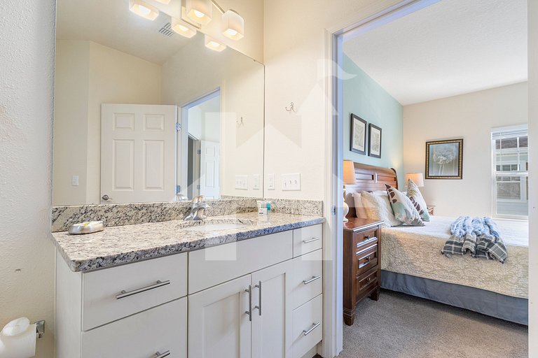 4BR Family Villa w/ Clubhouse – 10 Min to Disney