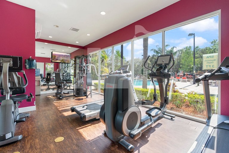 4 BR Villa + Game Room – 15 Min to Disney