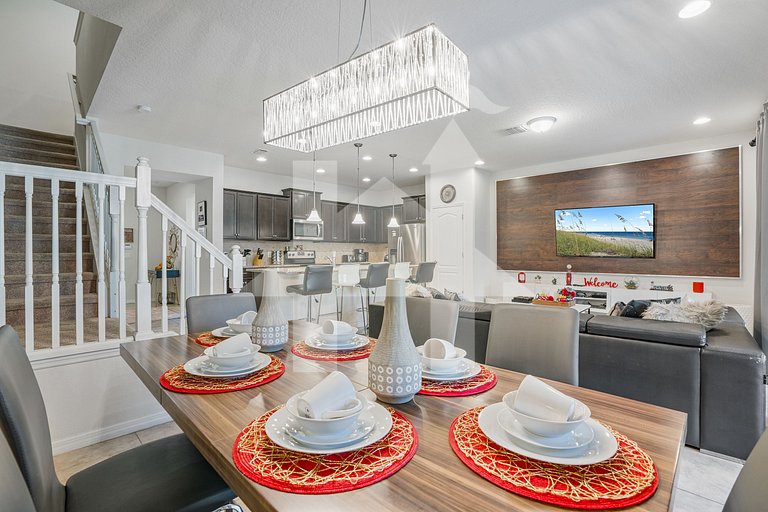 Disney‑Area 6BR Home w/ Private Pool +