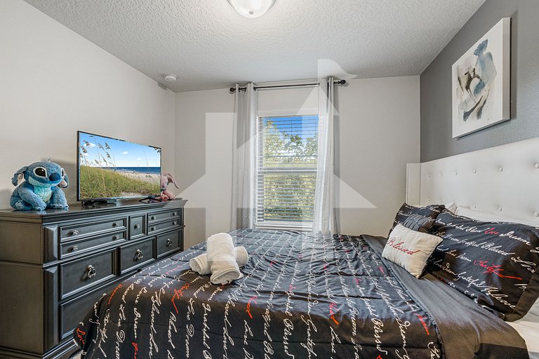 Disney‑Area 5BR Home w/ Private Pool +