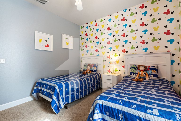 Casa 4Q Lucaya com Temas Disney e Clubhouse
