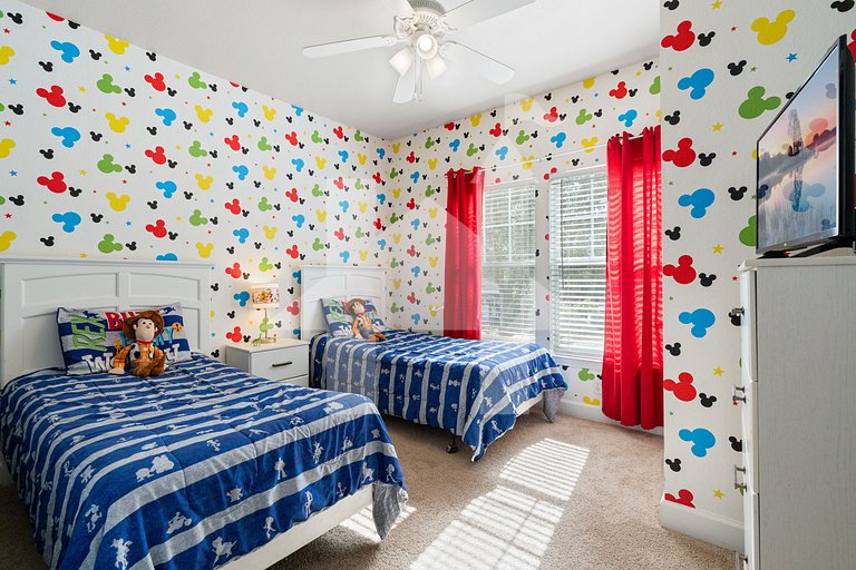 Casa 4Q Lucaya com Temas Disney e Clubhouse