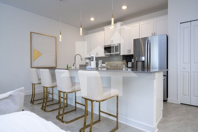 Vacation Home Near Disney, 4 bedrooms