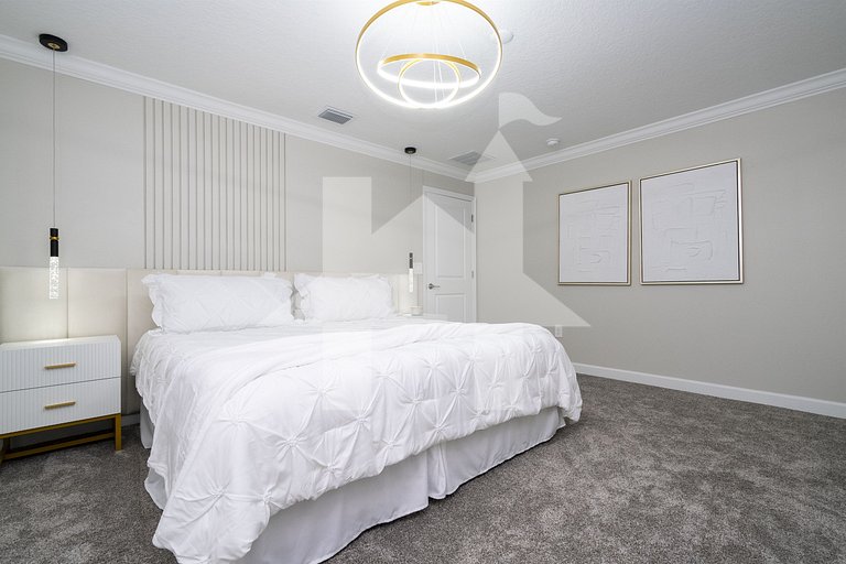 Vacation Home Near Disney, 4 bedrooms
