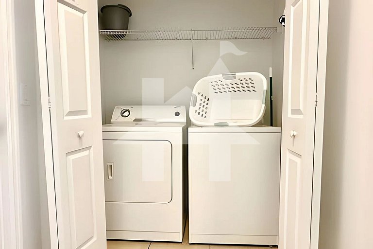 Vacation Home Near Disney, 4 bedrooms