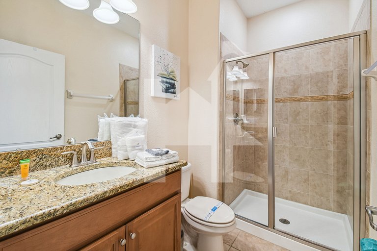 Vacation Home Near Disney, 4 bedrooms
