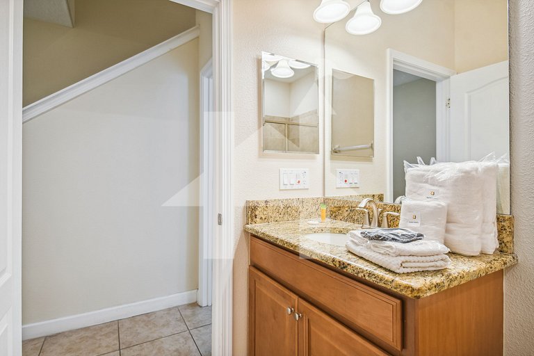 Vacation Home Near Disney, 4 bedrooms