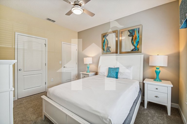 Vacation Home Near Disney, 4 bedrooms