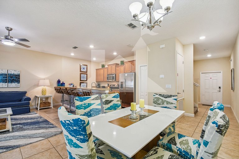 Vacation Home Near Disney, 4 bedrooms