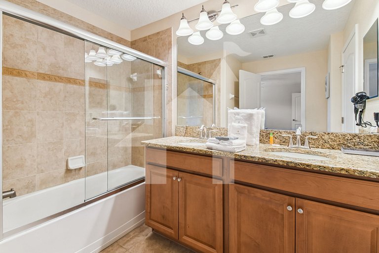 Vacation Home Near Disney, 4 bedrooms
