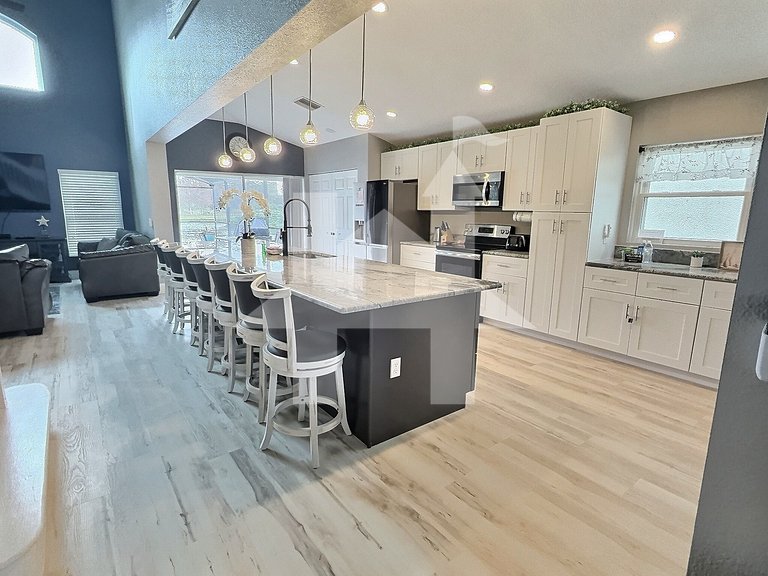 Vacation Home Near Disney, 5 bedrooms