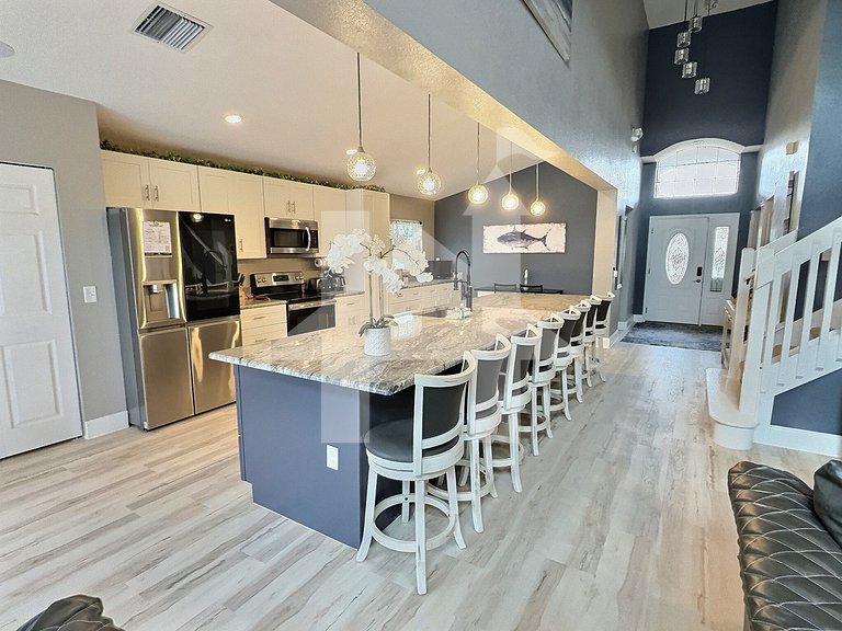 Vacation Home Near Disney, 5 bedrooms