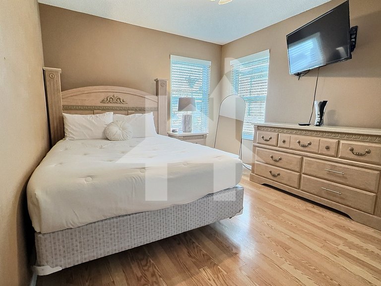 Vacation Home Near Disney, 5 bedrooms