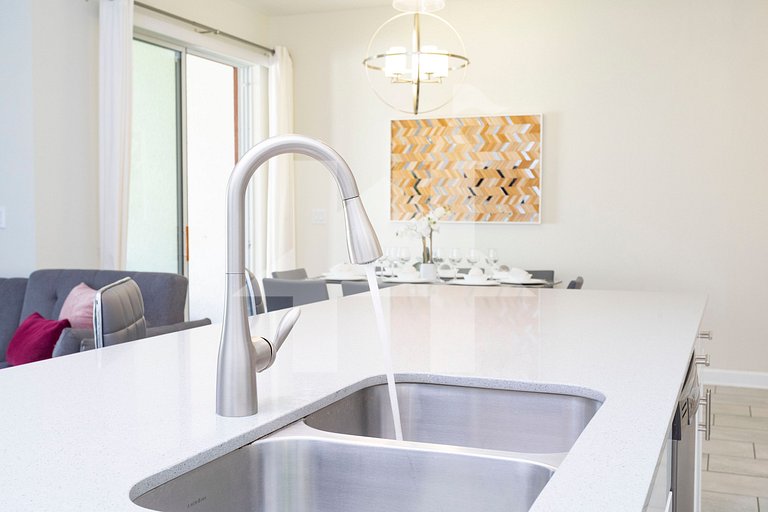 4BD/3BA Champions Gate Home With Private Pool