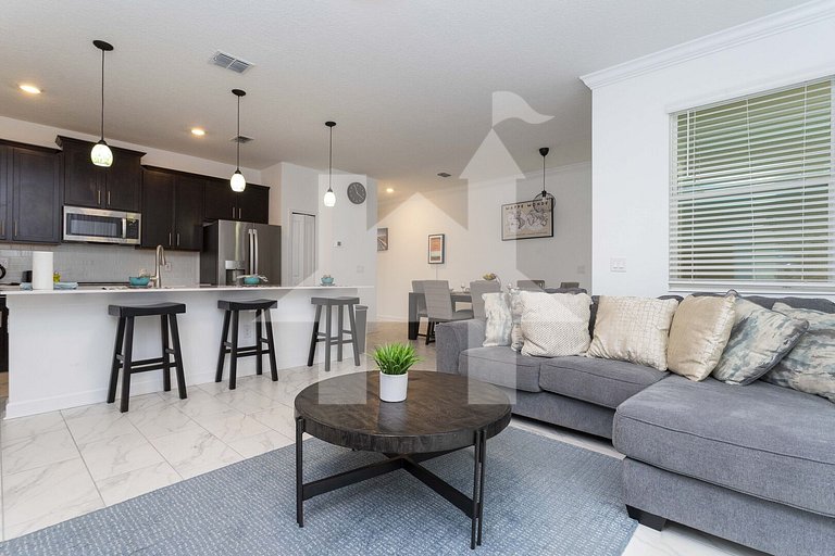 Vacation Home Near Disney, 4 bedrooms
