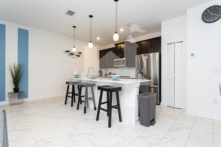 Vacation Home Near Disney, 4 bedrooms