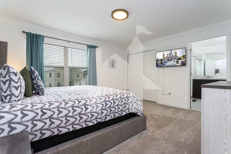 Vacation Home Near Disney, 4 bedrooms