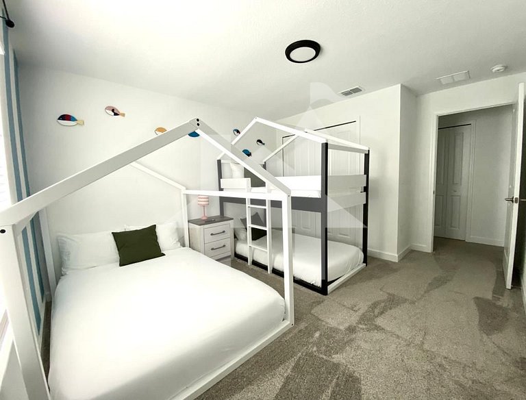 4Q/3B Storey Lake Resort, melhor localização!
