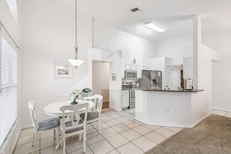 Vacation Home Near Disney, 4 bedrooms