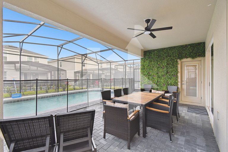 5 BD En-suites, Game Room, Pool, Sleeps 14, Disney