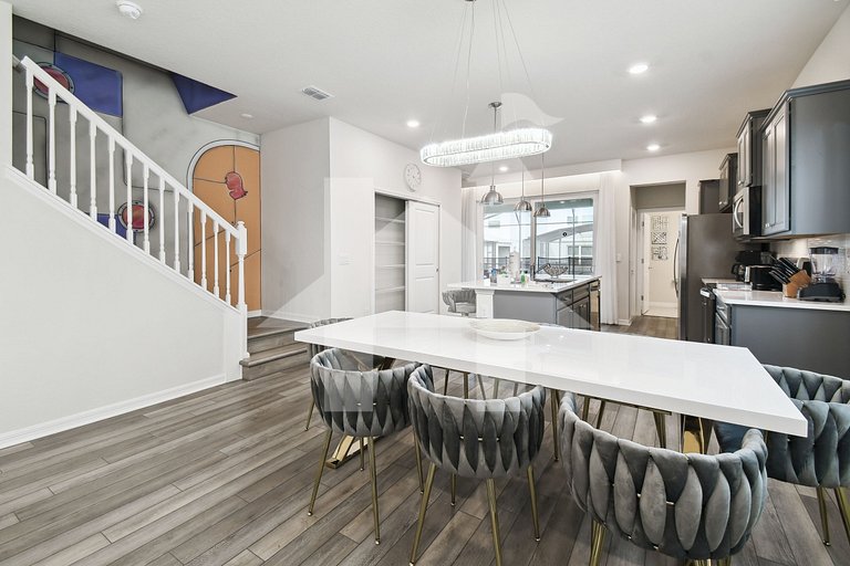 5 BD En-suites, Game Room, Pool, Sleeps 14, Disney