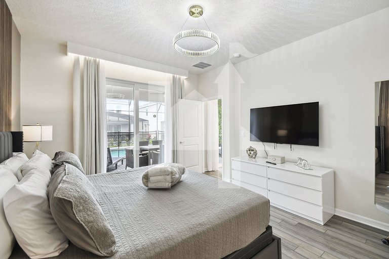 5 BD En-suites, Game Room, Pool, Sleeps 14, Disney
