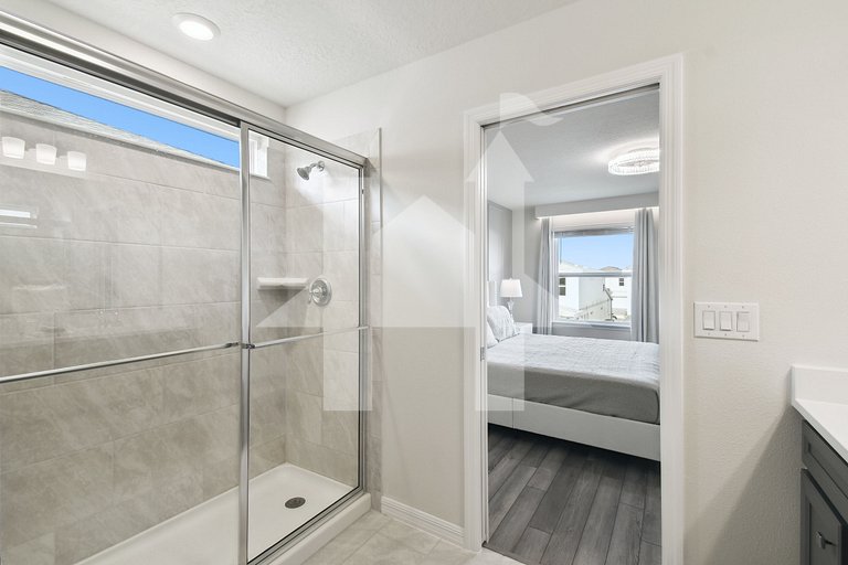 5BR Windsor Cay Home, All Suites