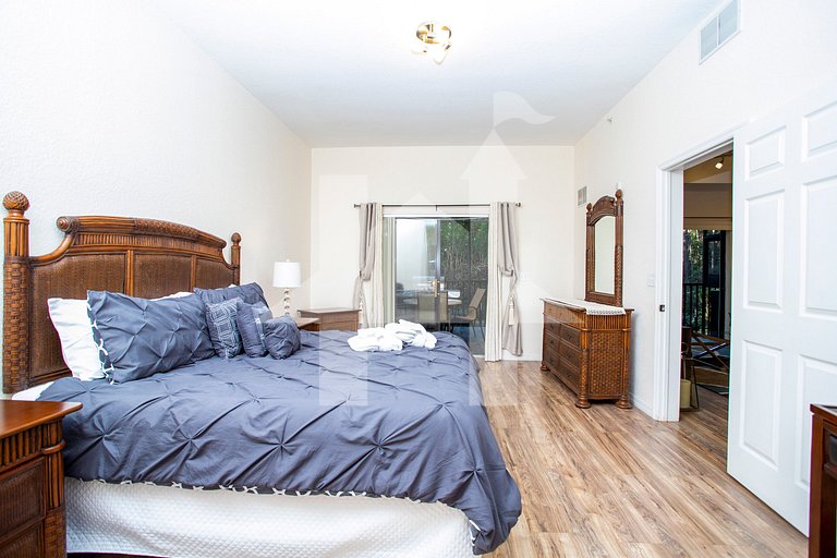 Modern Family Condo 15min from Disney