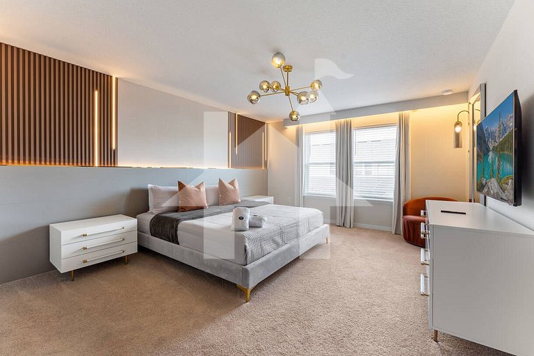 5BR Villa w/ Pool, Themed Rooms – Windsor Island