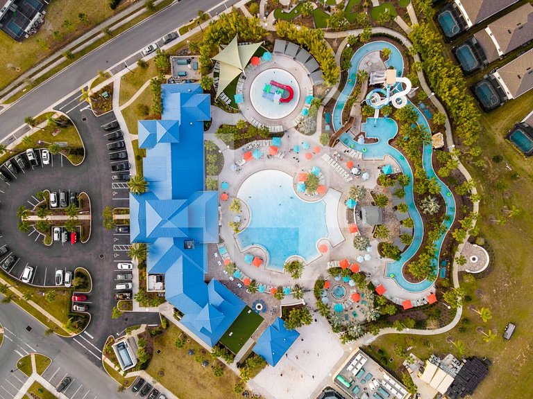 5BR Villa w/ Pool, Themed Rooms – Windsor Island